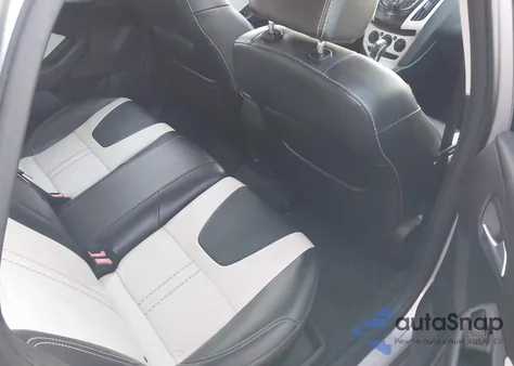 2013 Ford Focus Se from USA, damaged, VIN 1FADP3K28DL224026